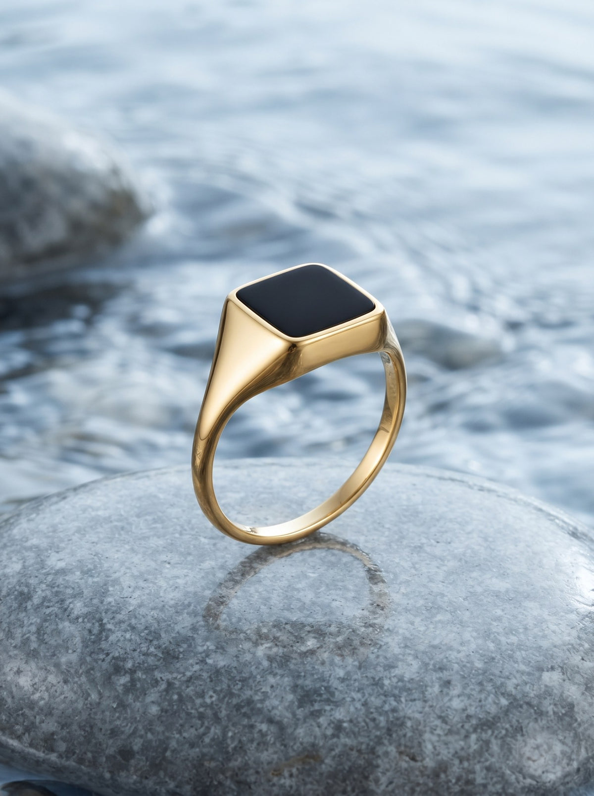 Anillo Dorado Nacar Negro · Lifestyle · Anturia