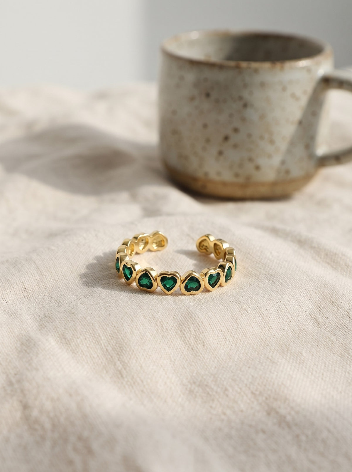 Anillo Corazones Verde Esmeralda · Lifestyle · Anturia