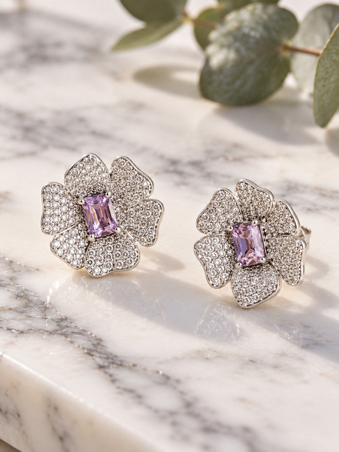 Arete Flor Plateado Microcircón Circón Lila · Lifestyle · Anturia