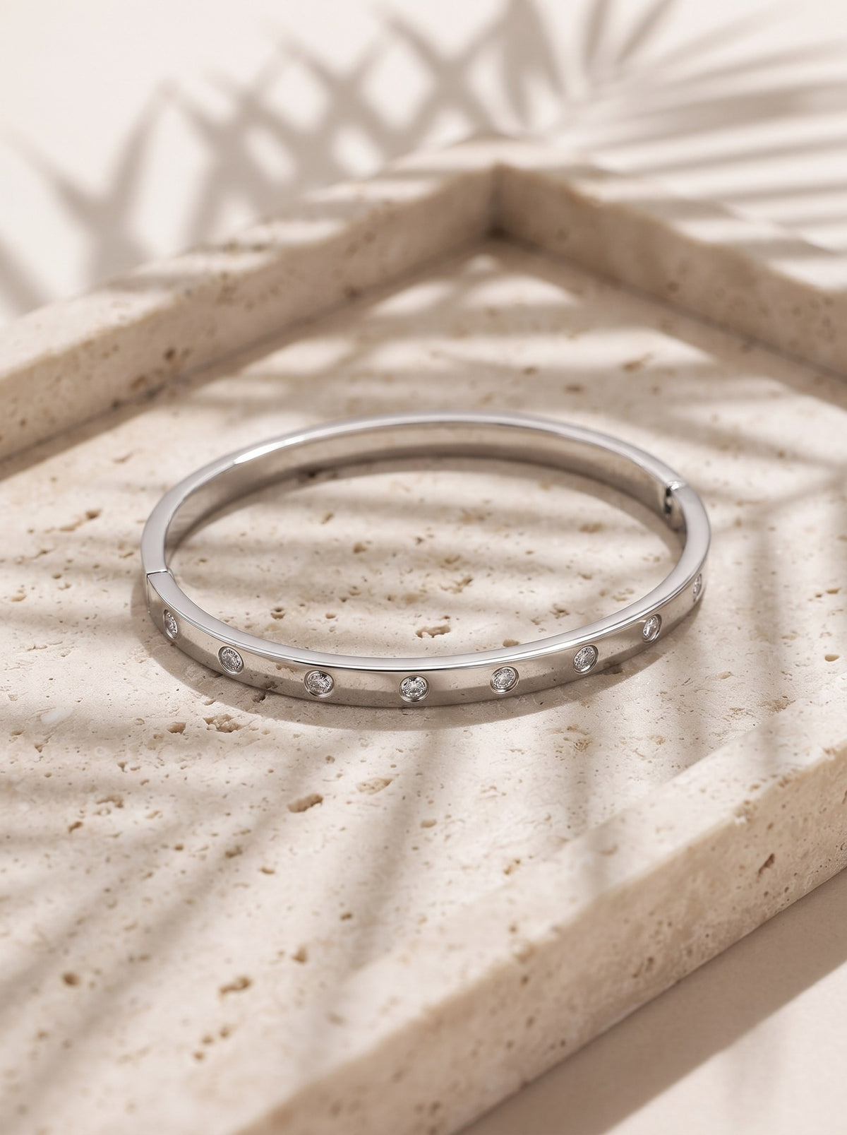 Brazalete Delgado Micrizircones Plateado · Lifestyle · Anturia