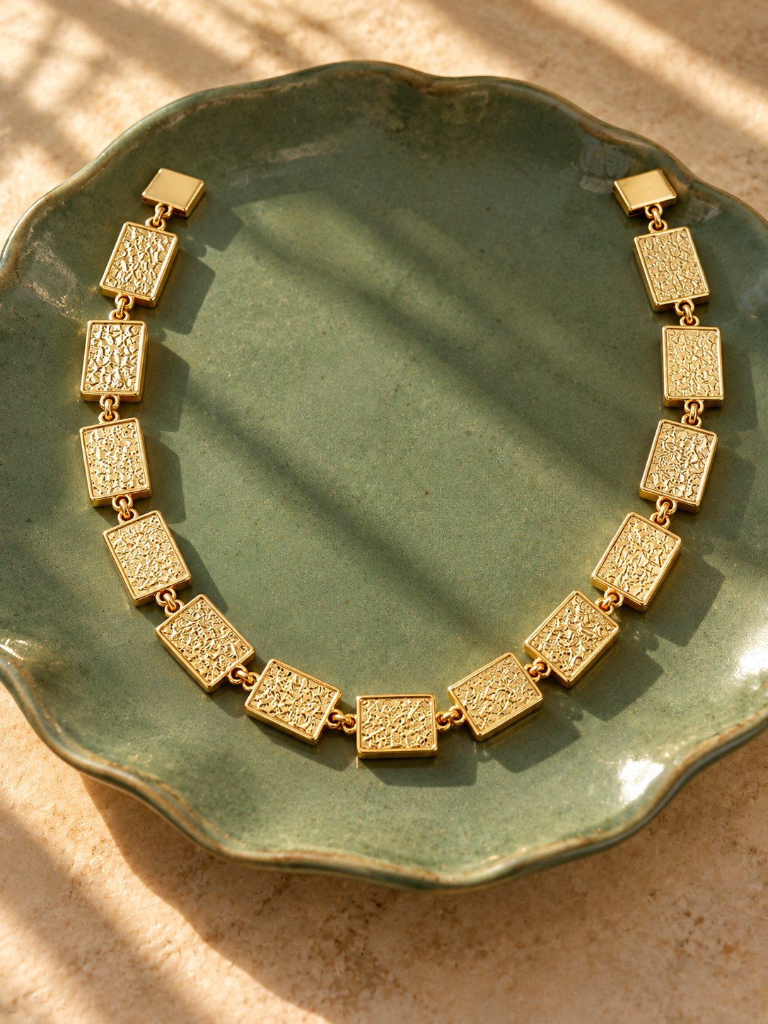 Collar Egipcio Cuadrado · Lifestyle · Anturia