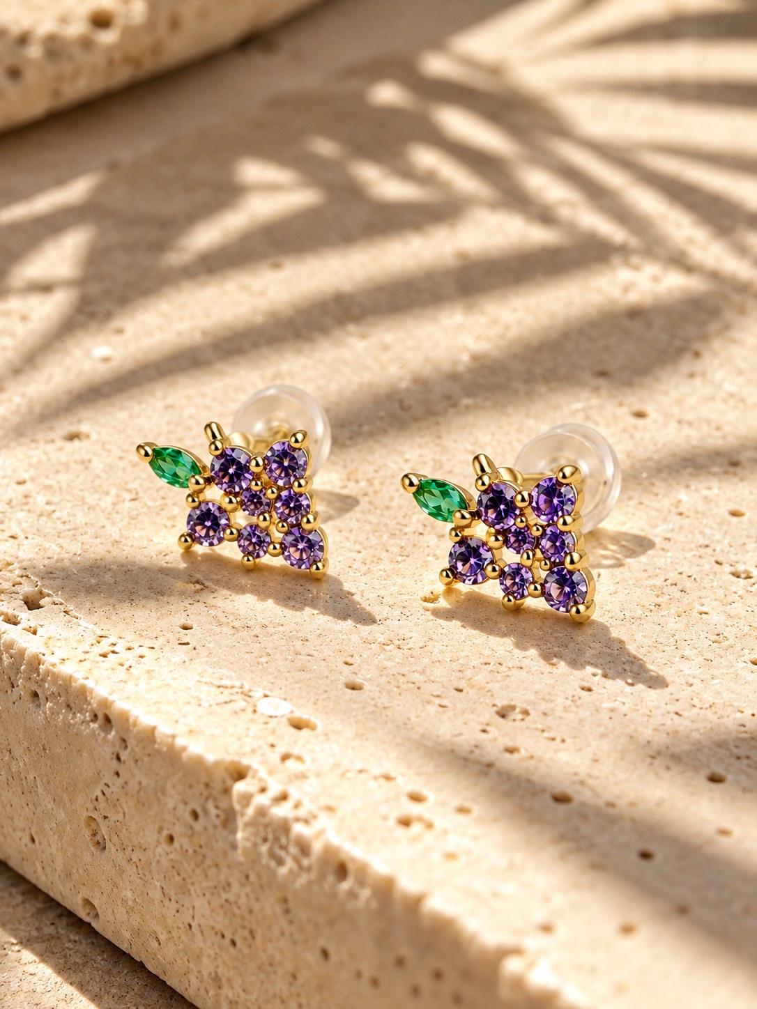 Topo Uvas Microcircón Dorado · Lifestyle · Anturia