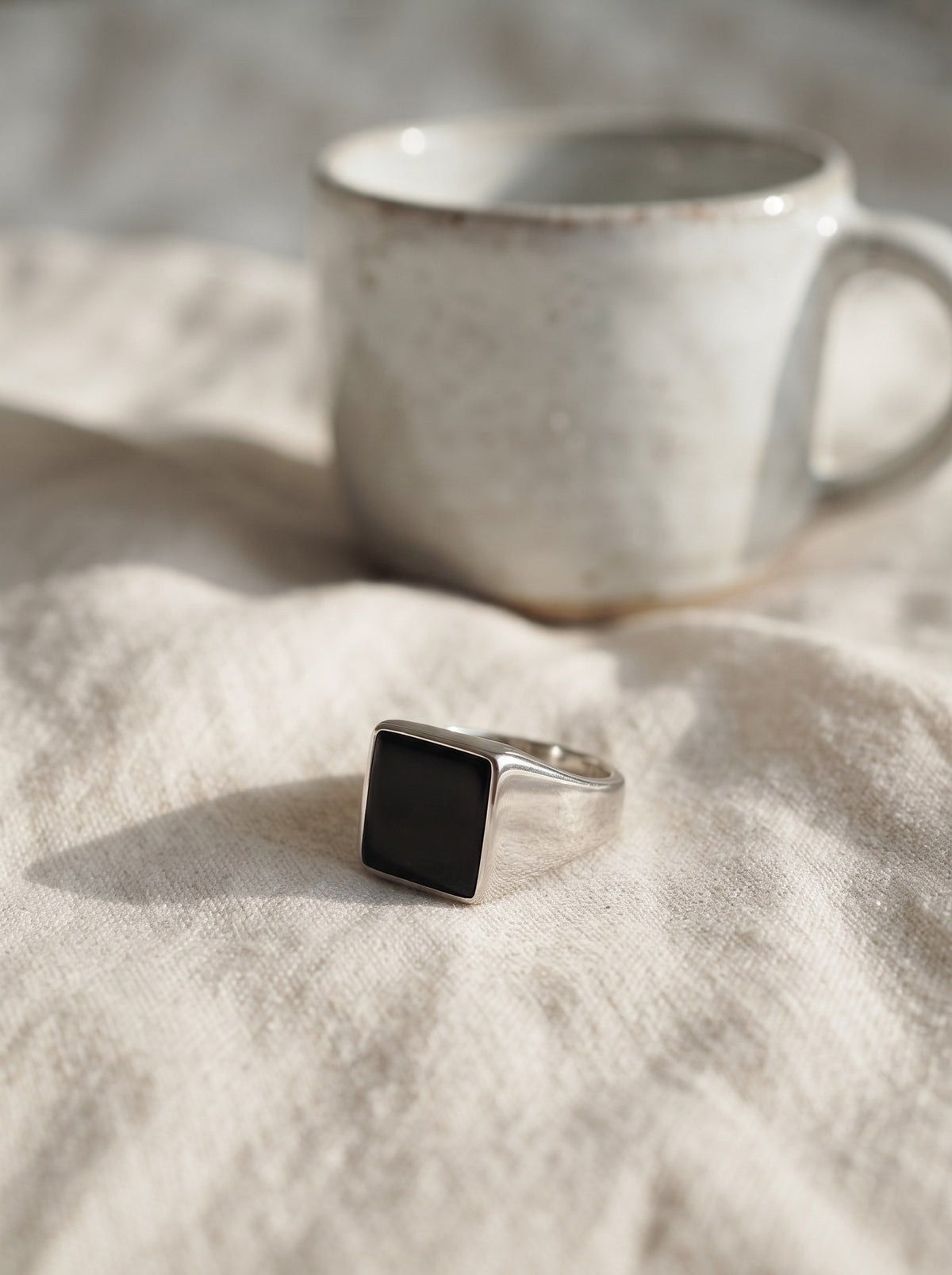 Anillo Plateado Nacar Negro · Lifestyle · Anturia