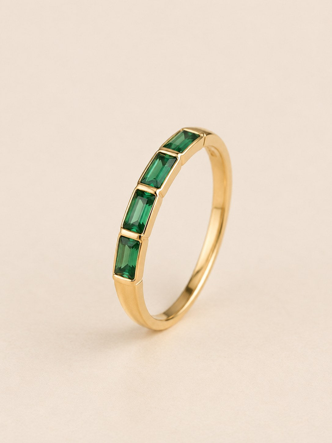 Anillo Circónes Esmeralda · Hero · Anturia