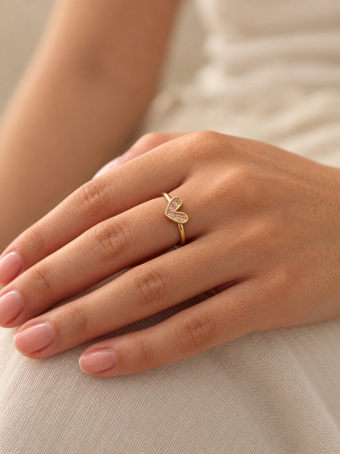 Anillo Corazon Trend Rosa · Modelo · Anturia