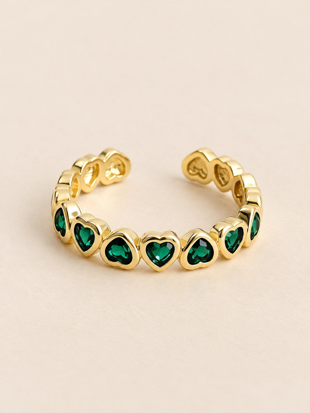 Anillo Corazones Verde Esmeralda · Hero · Anturia