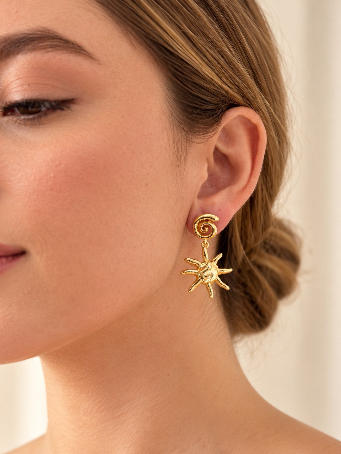 Arete Sol Espiral · Modelo · Anturia