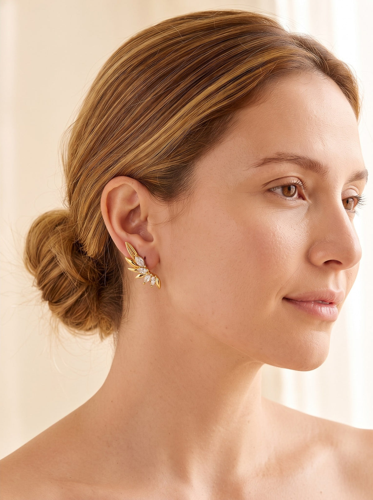 Arete Alas Circónes · Modelo · Anturia