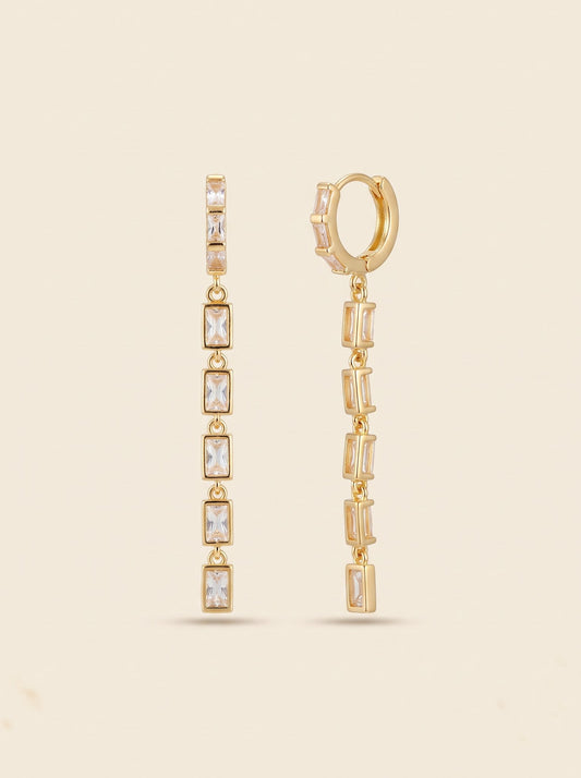 Arete Largo Baguette · Hero · Anturia
