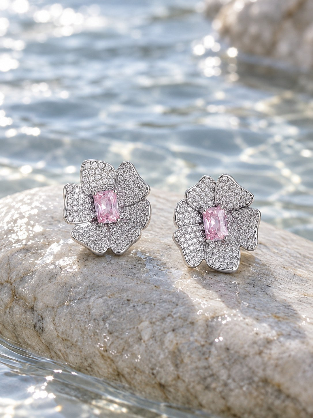 Arete Flor Plateado Microcircón Circón Rosa · Lifestyle · Anturia