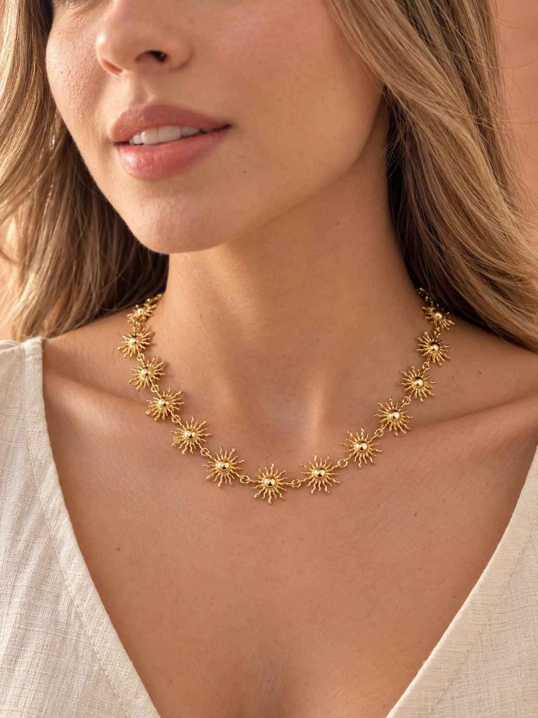 Collar Multi Soles · Modelo · Anturia