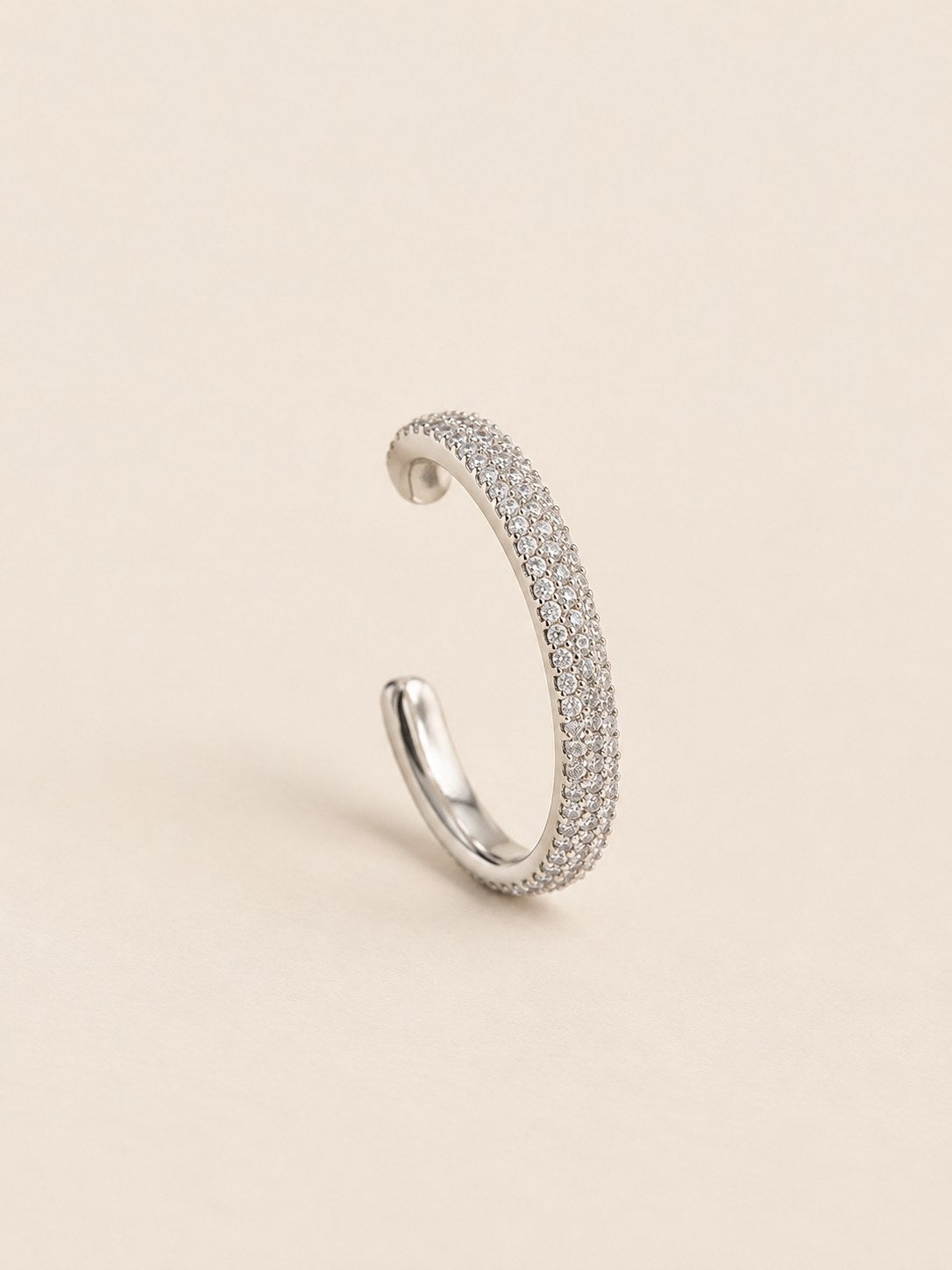 Earcuff Plateado Microcircones Cristal · Hero · Anturia