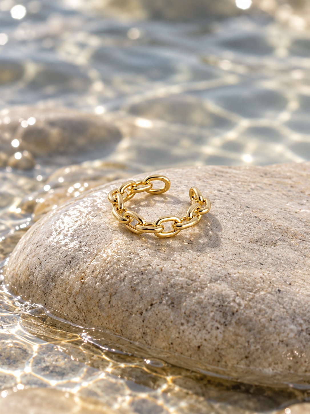 Earcuff Eslabones Dorado · Lifestyle · Anturia