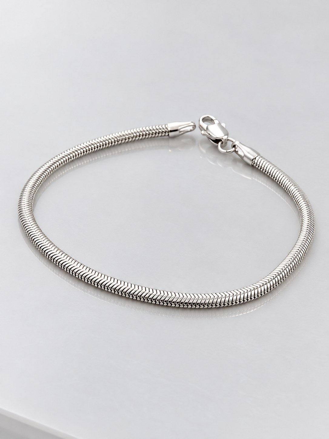 Pulsera Serpentina · Macro · Anturia