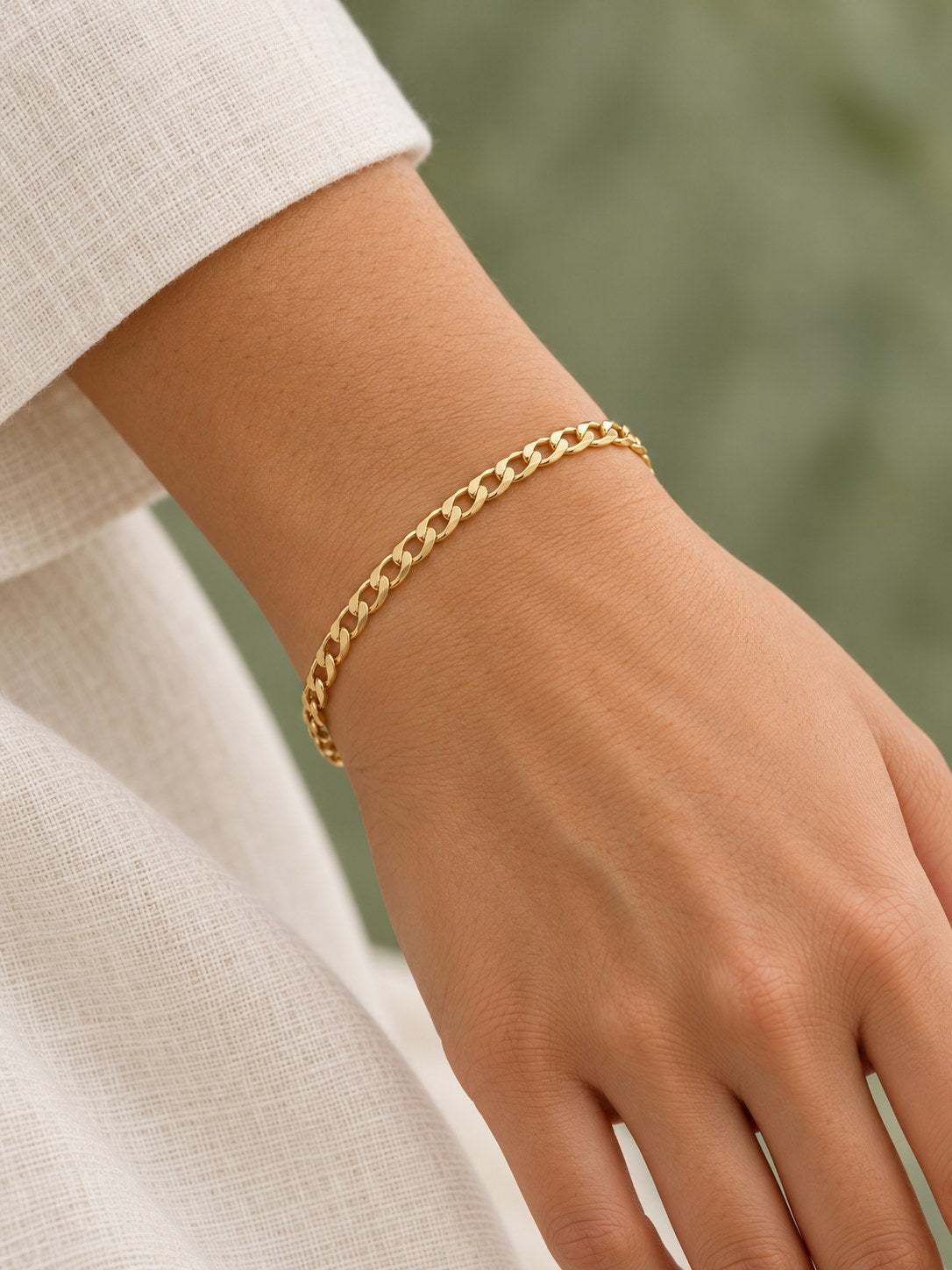 Pulsera Cubana Dorado · Modelo · Anturia