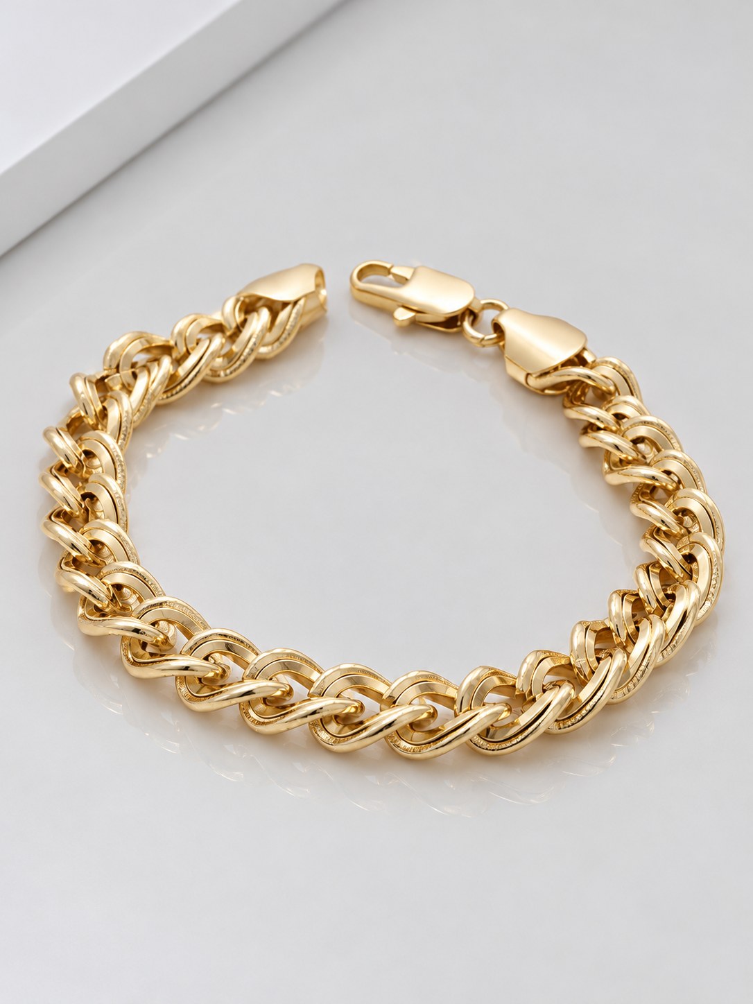 Pulsera Eslabones Gruesa Dorado · Macro · Anturia