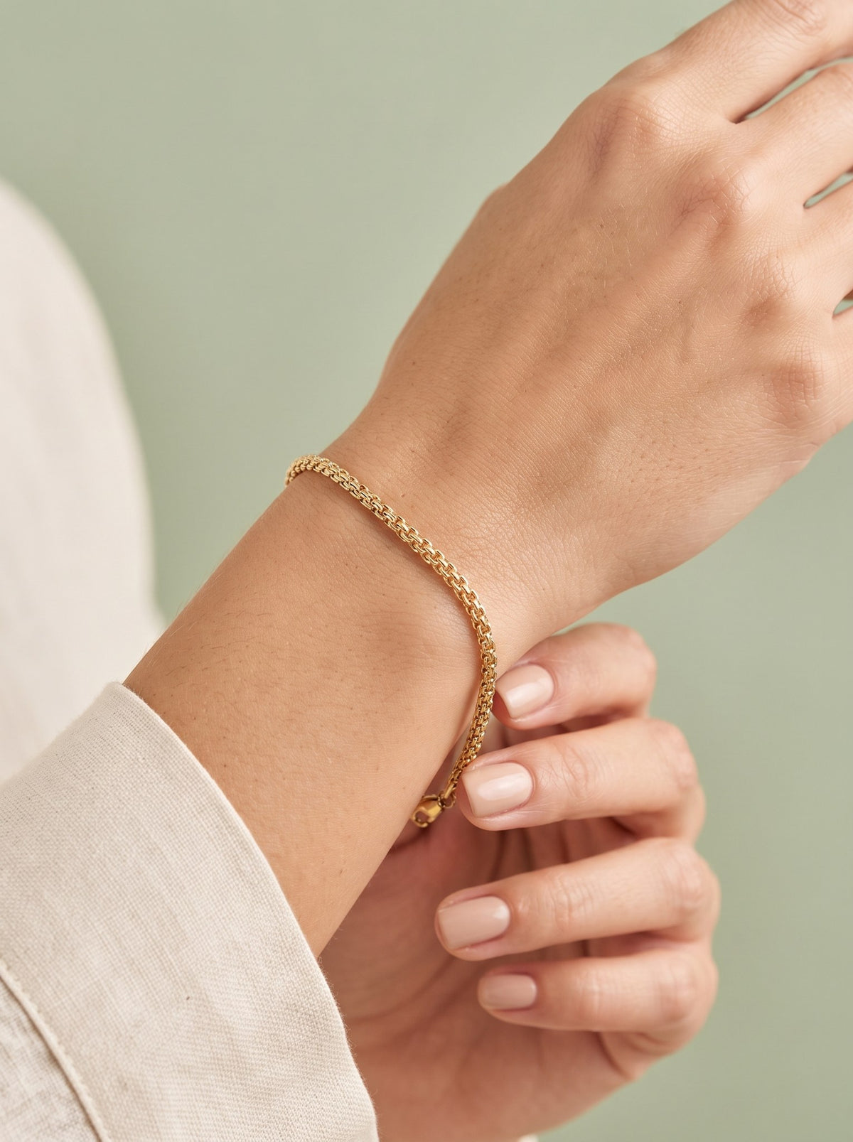Pulsera Chinesca Mini · Modelo · Anturia