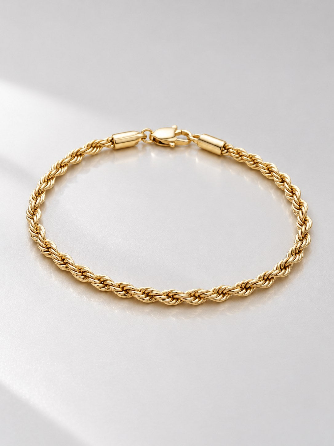 Pulsera Laso Pequeño Dorado · Macro · Anturia