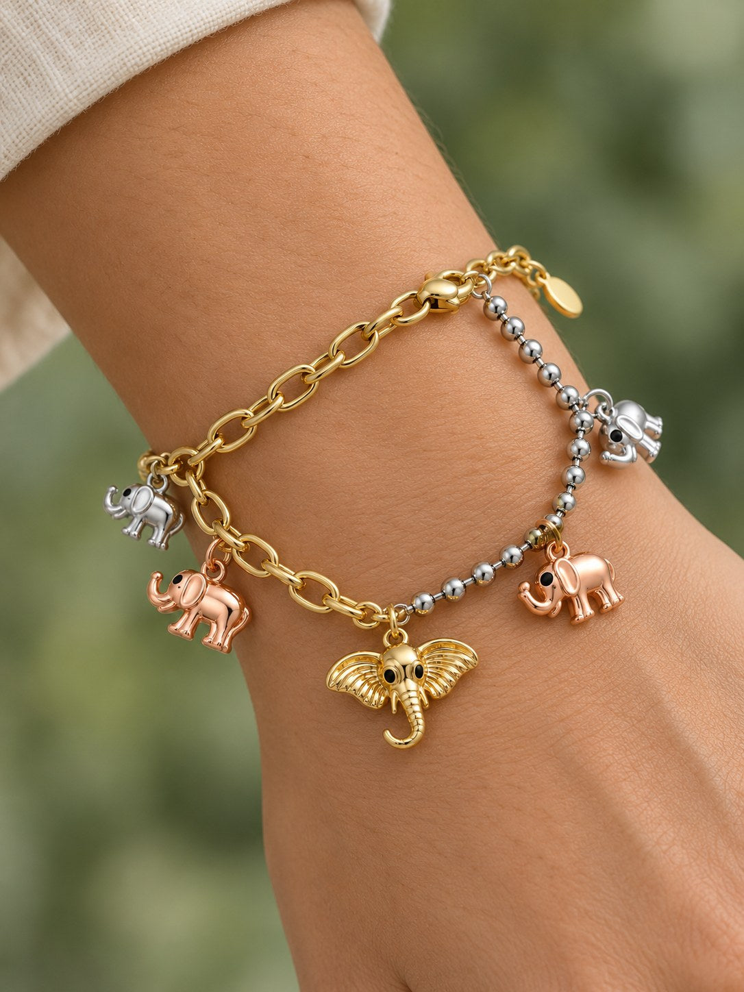 Pulsera 3 Oros Elefantes · Modelo · Anturia