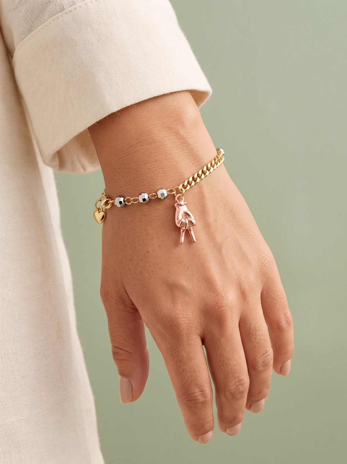 Pulsera 3 Oros Peace And Love · Modelo · Anturia