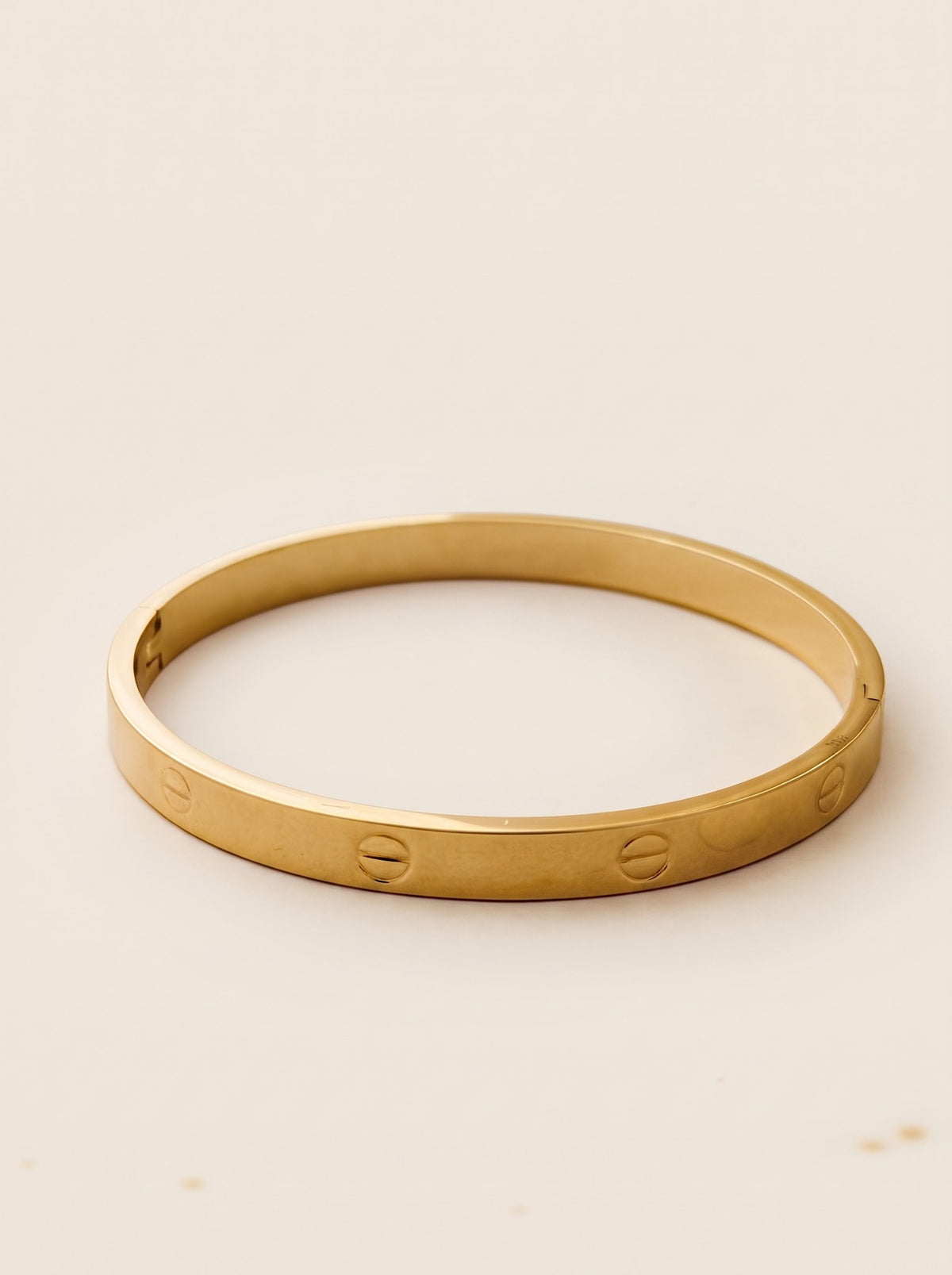 Brazalete Raíz Dorado · Hero · Anturia