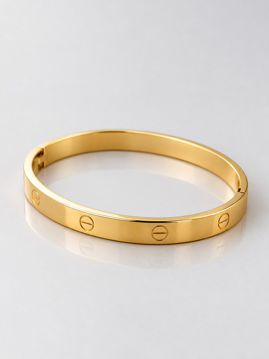 Brazalete Raíz Dorado · Macro · Anturia