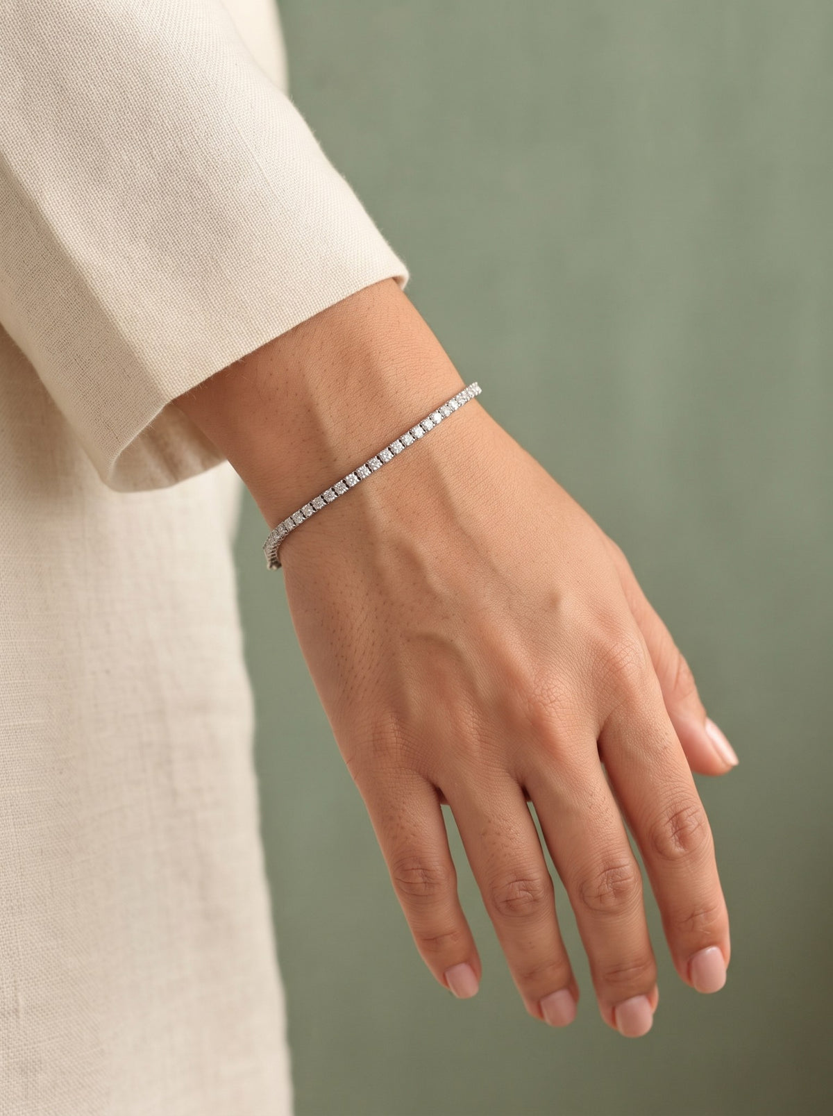 Pulsera Mini Tenis Plateada · Modelo · Anturia