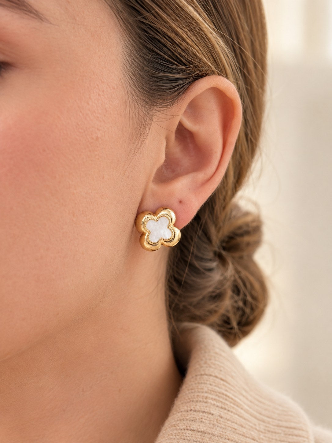 Topo Azahar Nácar · Modelo · Anturia