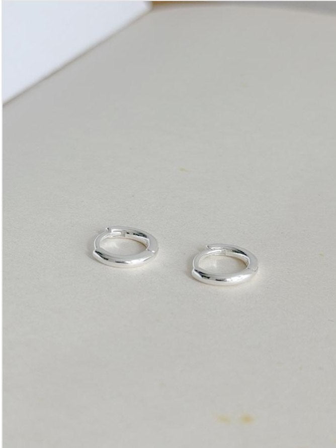 Candonga 8mm Lisa Baño Plata · Anturia